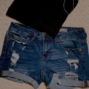 Aeropostale Size 4 Midi Shorts
